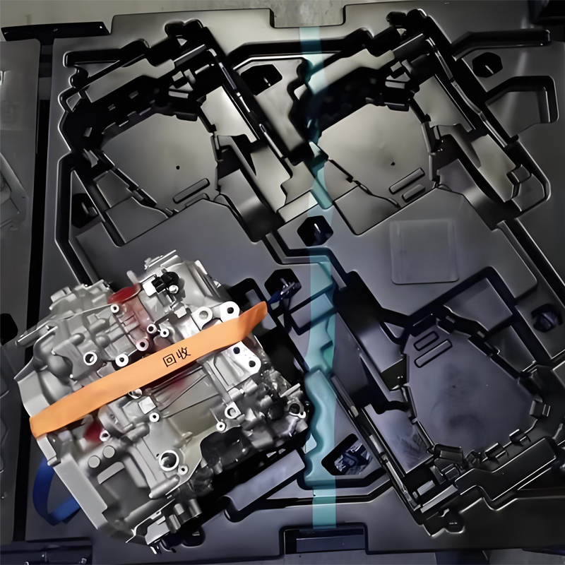 Bandeja termoformadora de TPU/ABS para componentes automotrices